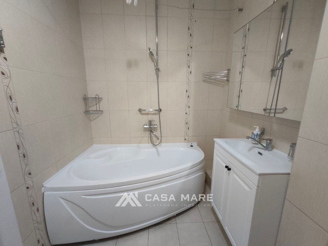 3-комнатная квартира, 77 м², Центр, Кишинёв 9