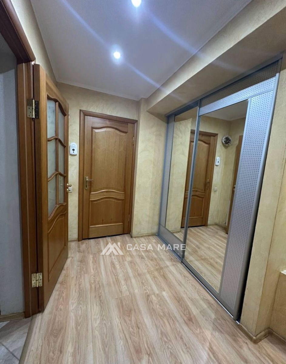 2-комнатная квартира, 60 м², Буюканы, Кишинёв 10