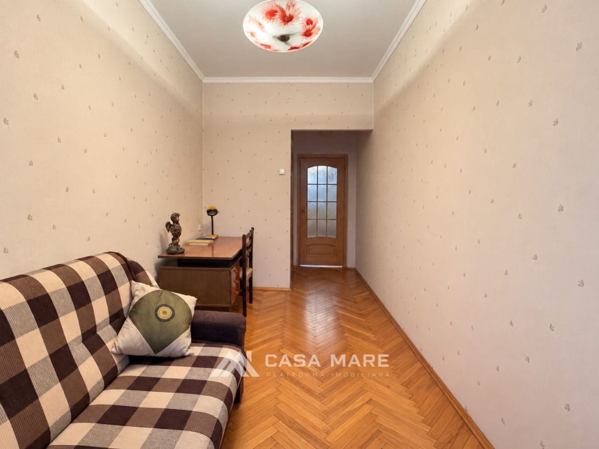 3-комнатная квартира, 70 м², Центр, Кишинёв 3