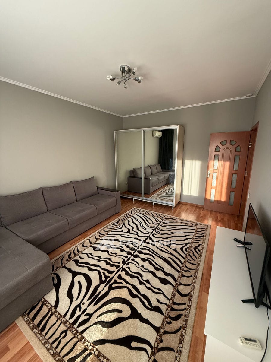 Apartament cu 2 camere, 54 m², Centru, Chișinău 3