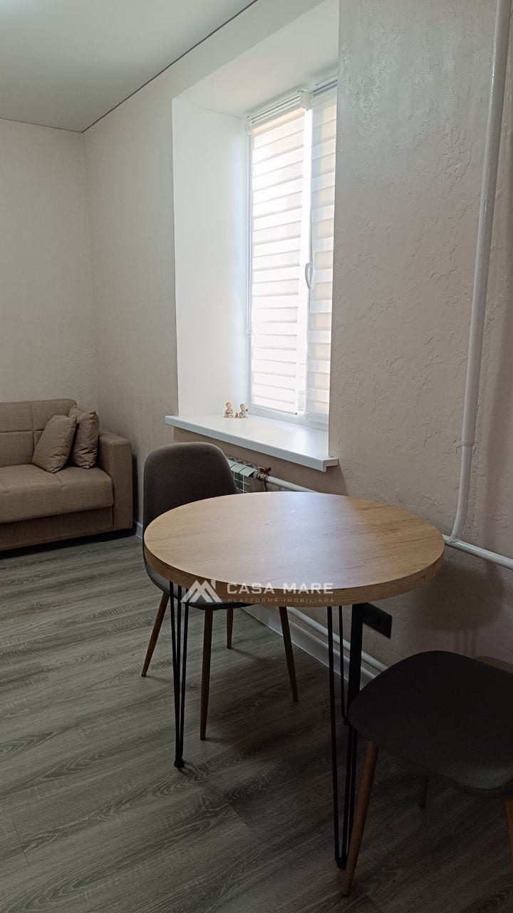 Apartament cu 2 camere, 32 m², Centru, Bălți 3