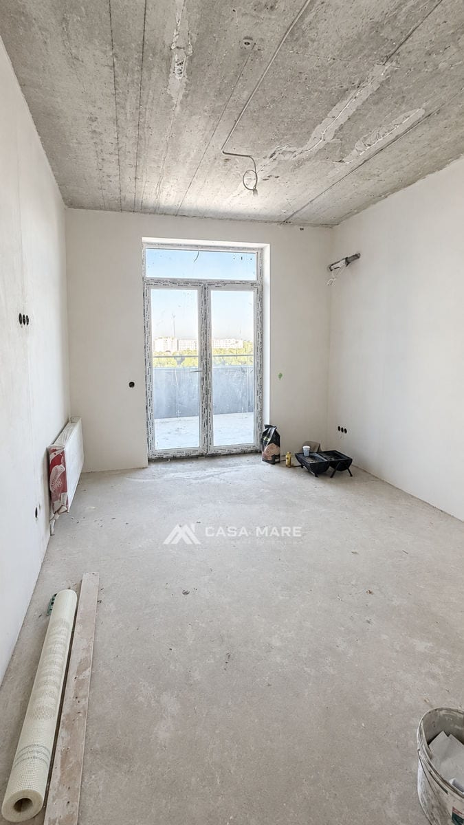 Apartament cu 3 camere, 130 m², Ungheni 8