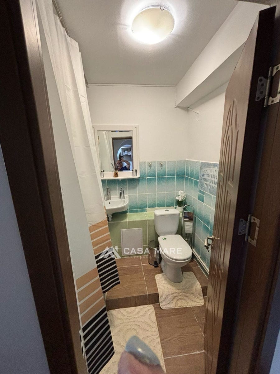 Apartament cu 2 camere, 56 m², Ialoveni 8