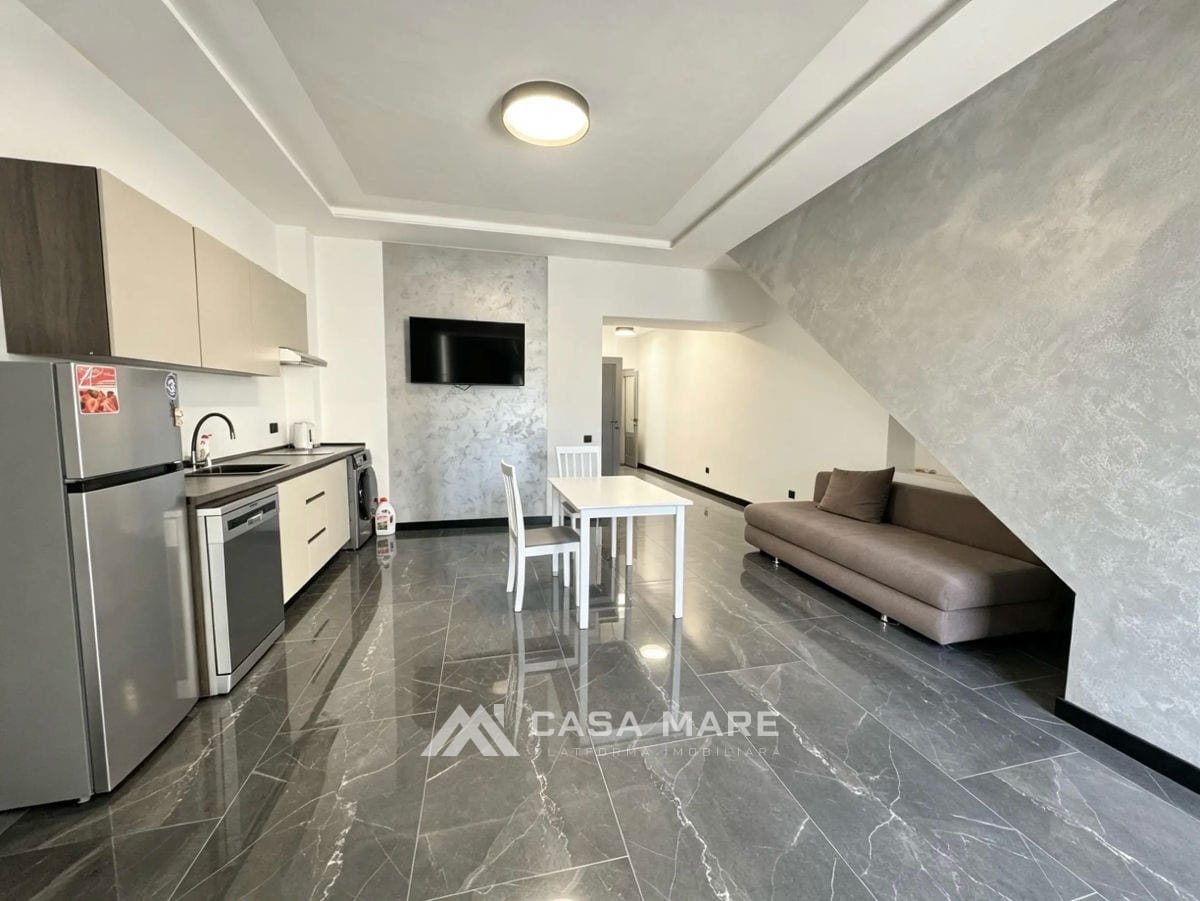 2-комнатная квартира, 65 м², Дурлешты 4