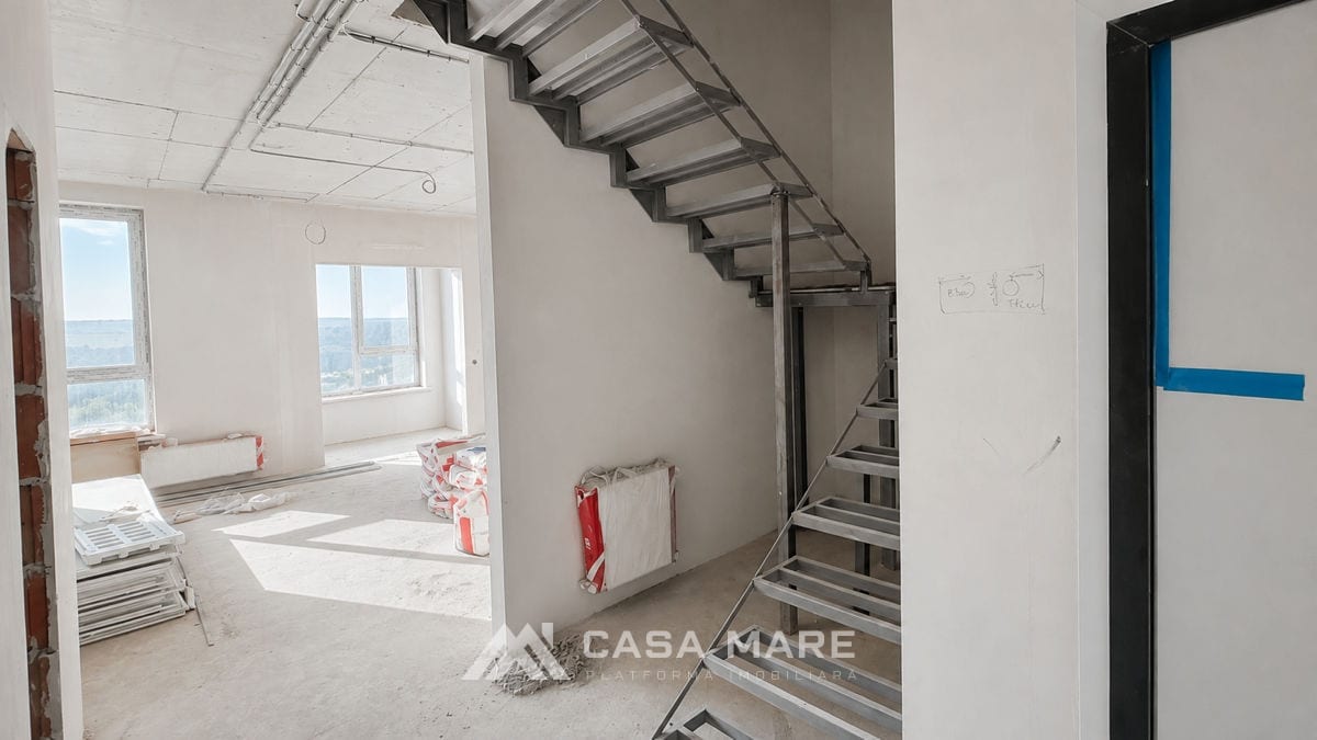 Apartament cu 3 camere, 130 m², Ungheni 6