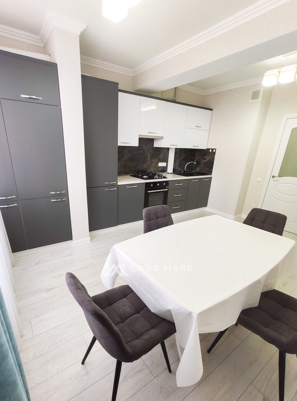 2-комнатная квартира, 80 м², Центр, Кишинёв 5