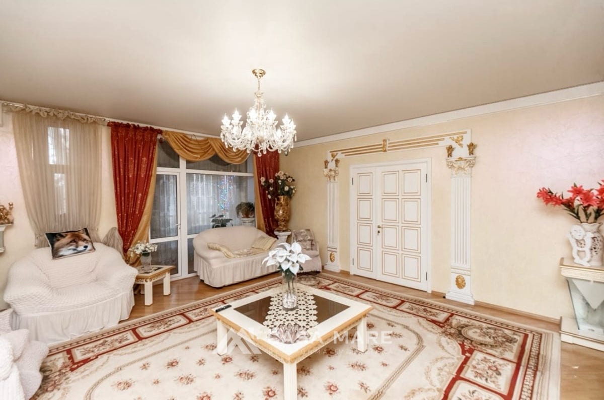 4-комнатная квартира, 187 м², Центр, Кишинёв 3
