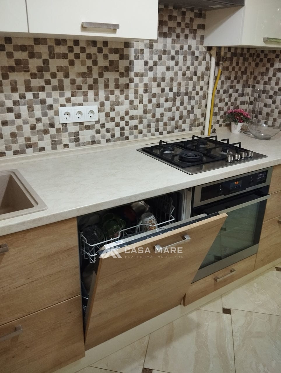 2-комнатная квартира, 52 м², Унгены 4
