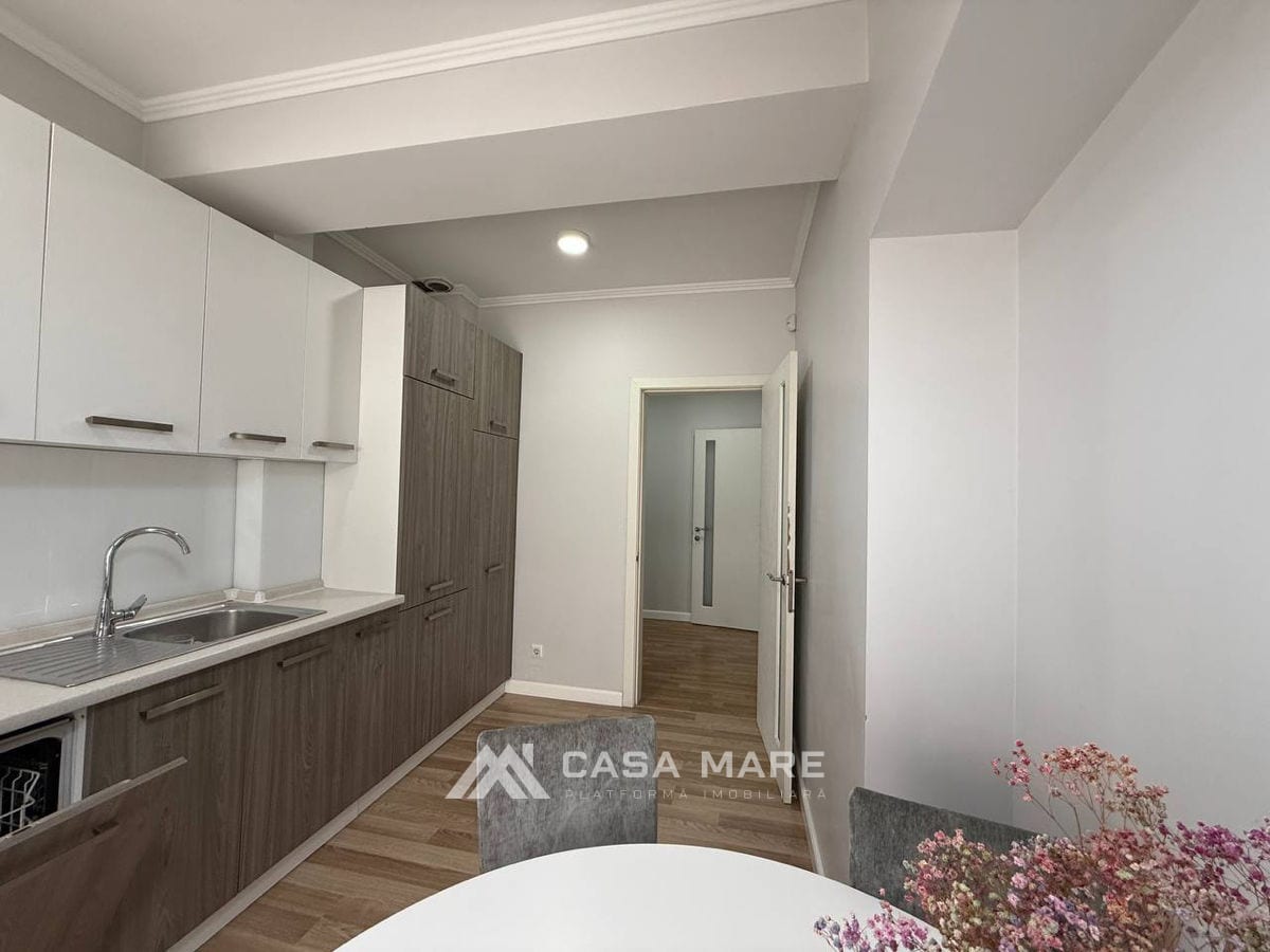 2-комнатная квартира, 70 м², Центр, Кишинёв 5