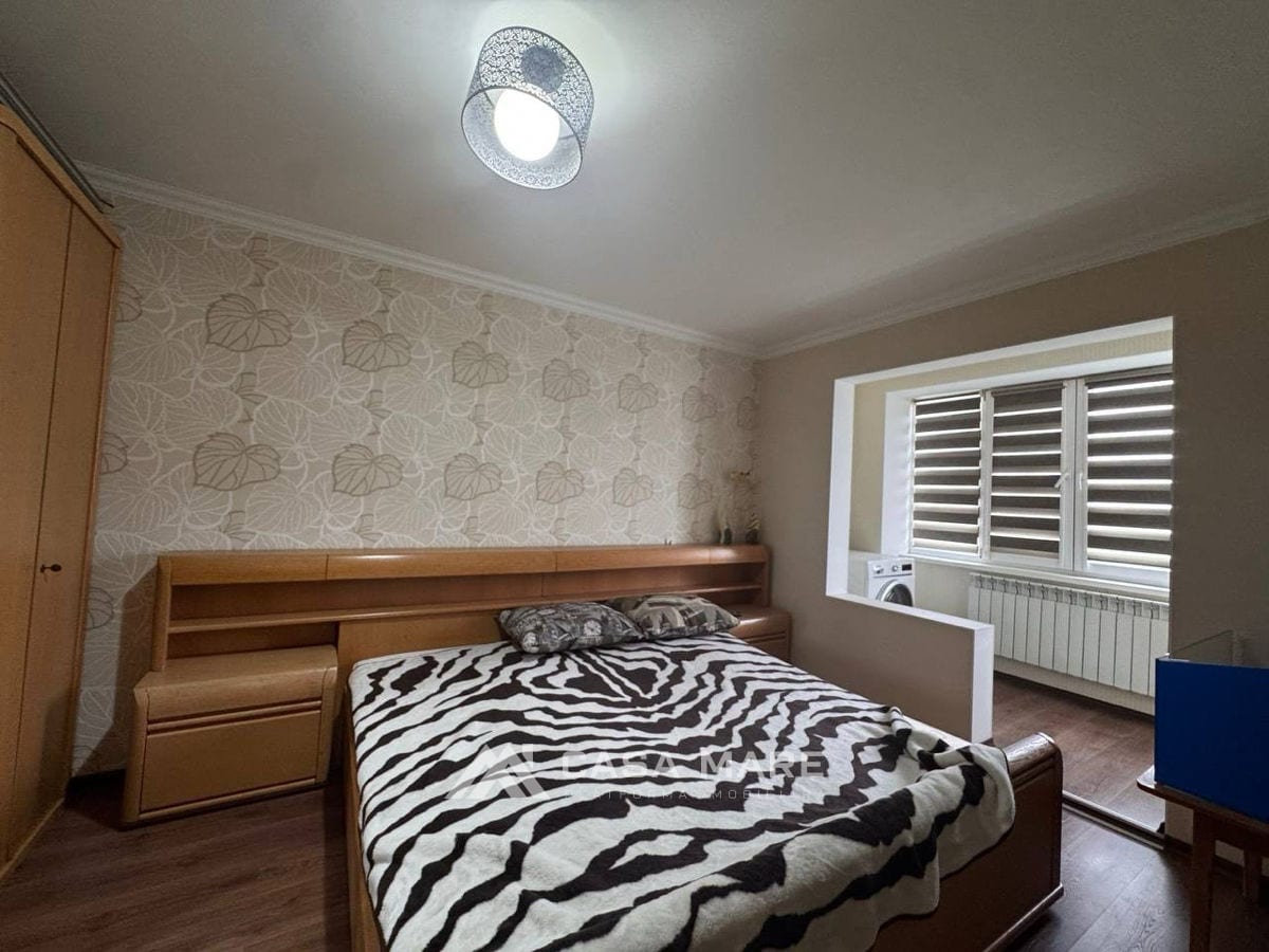 Apartament cu 3 camere, 72 m², Ialoveni 1