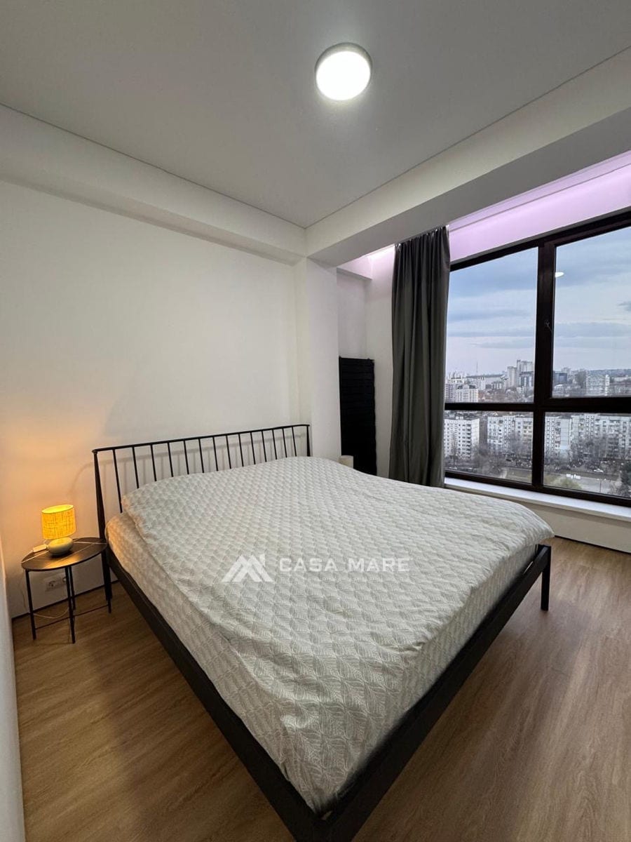 Apartament cu 3 camere, 83 m², Centru, Chișinău 2