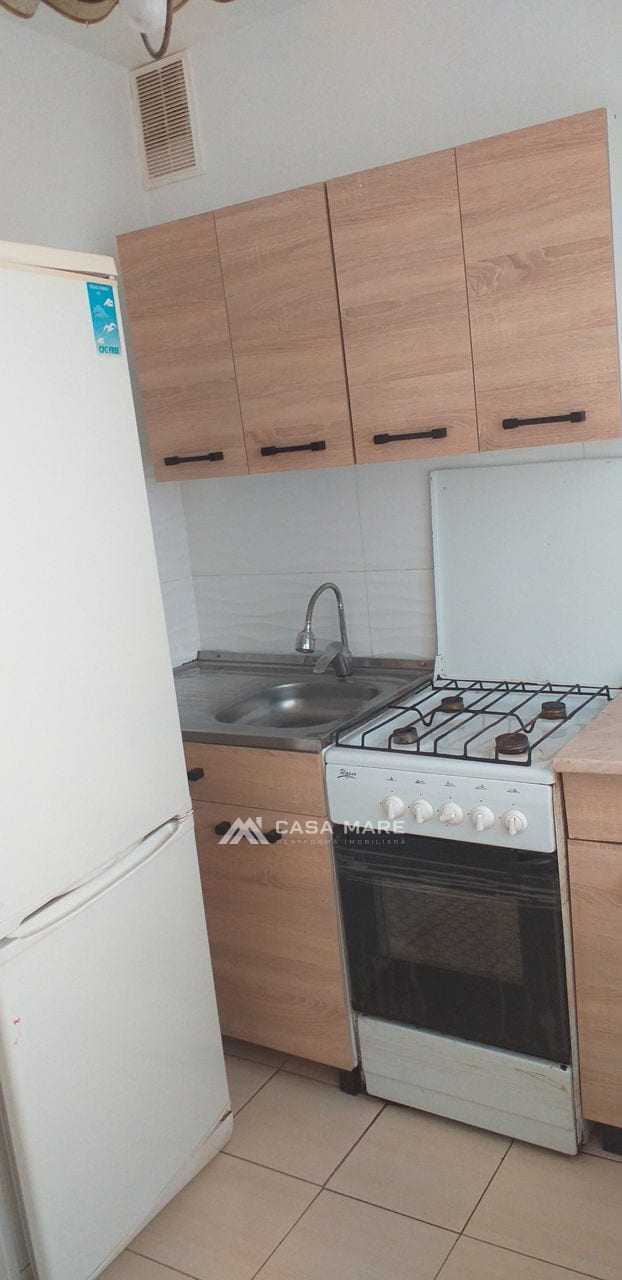 Apartament cu 2 camere, 47 m², Ungheni 4