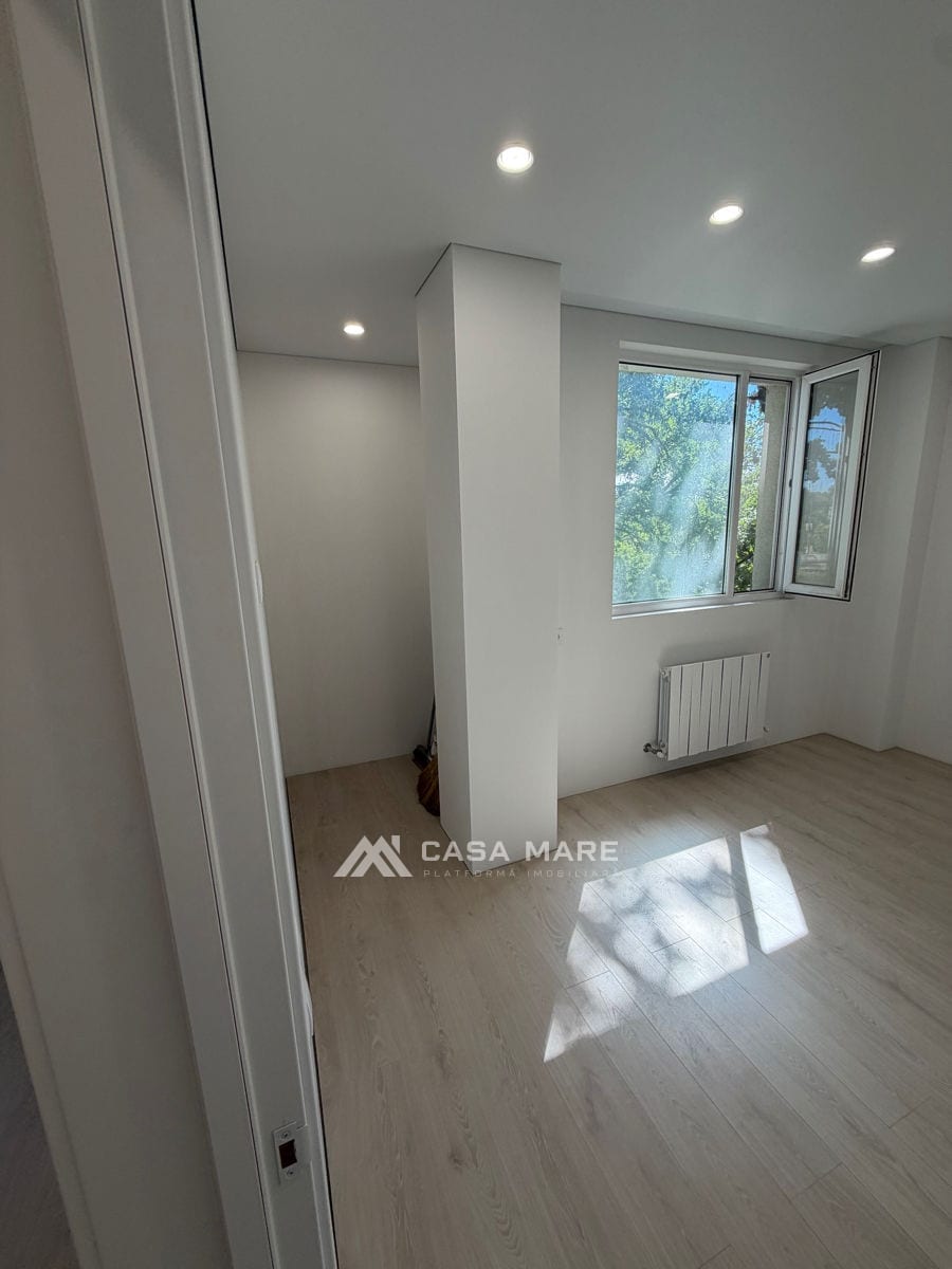 Apartament cu 2 camere, 65 m², Dubăsari 9