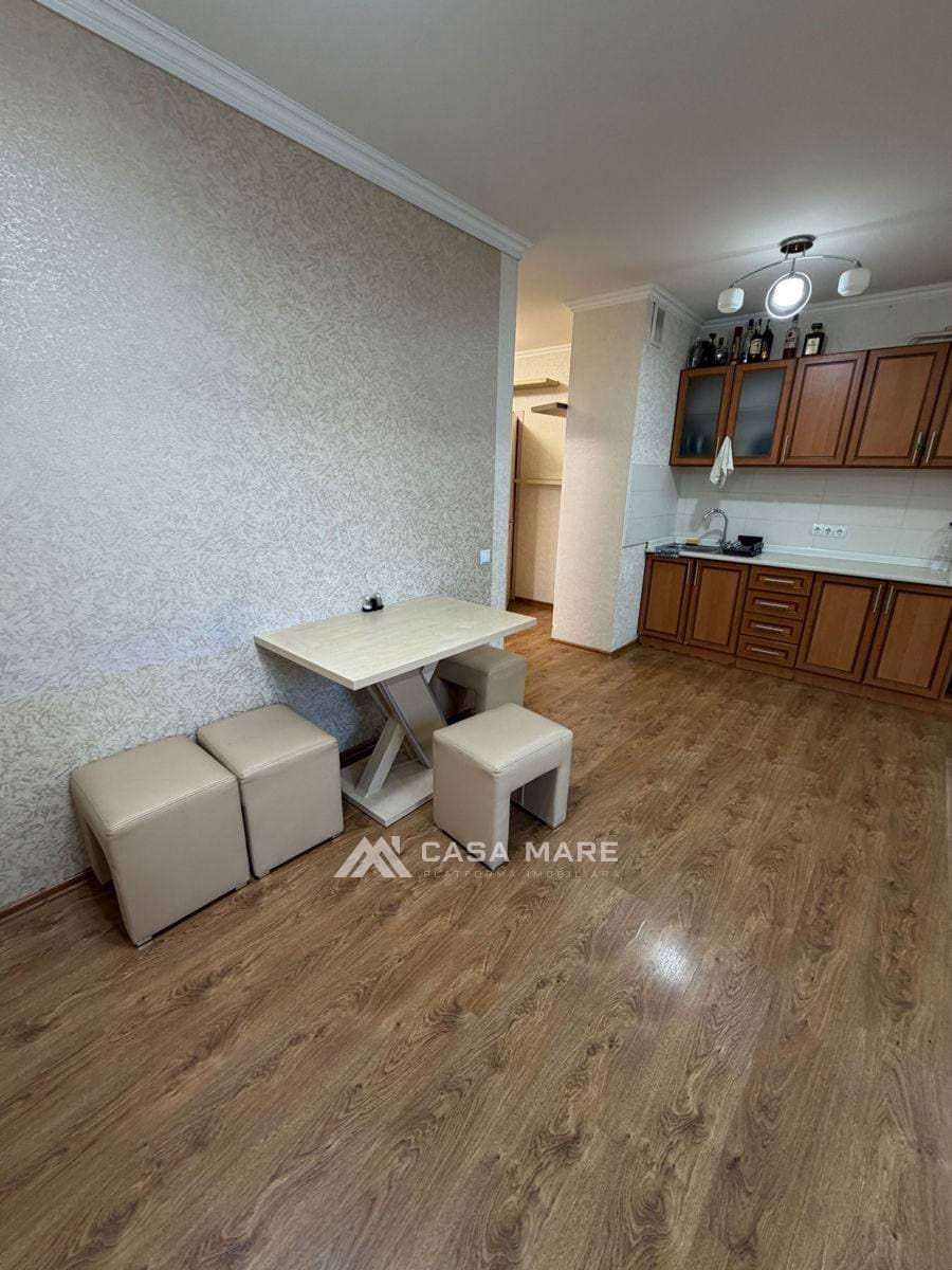 2-комнатная квартира, 63 м², Центр, Кишинёв 5