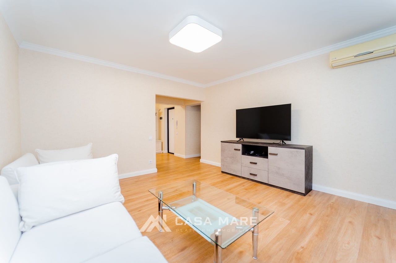 Apartament cu 3 camere, 82 m², Centru, Chișinău 1