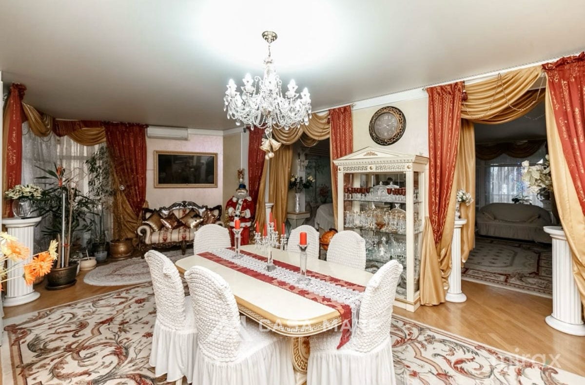 4-комнатная квартира, 187 м², Центр, Кишинёв 2