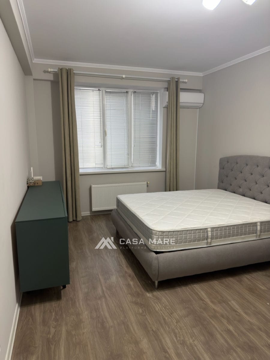 Apartament cu 2 camere, 70 m², Buiucani, Chișinău 3