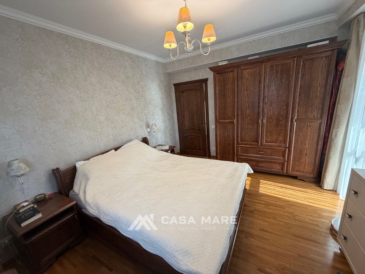 Apartament cu 3 camere, 90 m², Centru, Chișinău 2