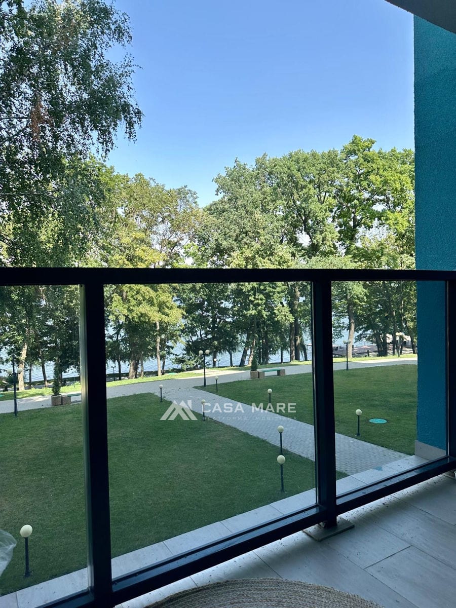 Apartament cu 3 camere, 100 m², Holercani 10