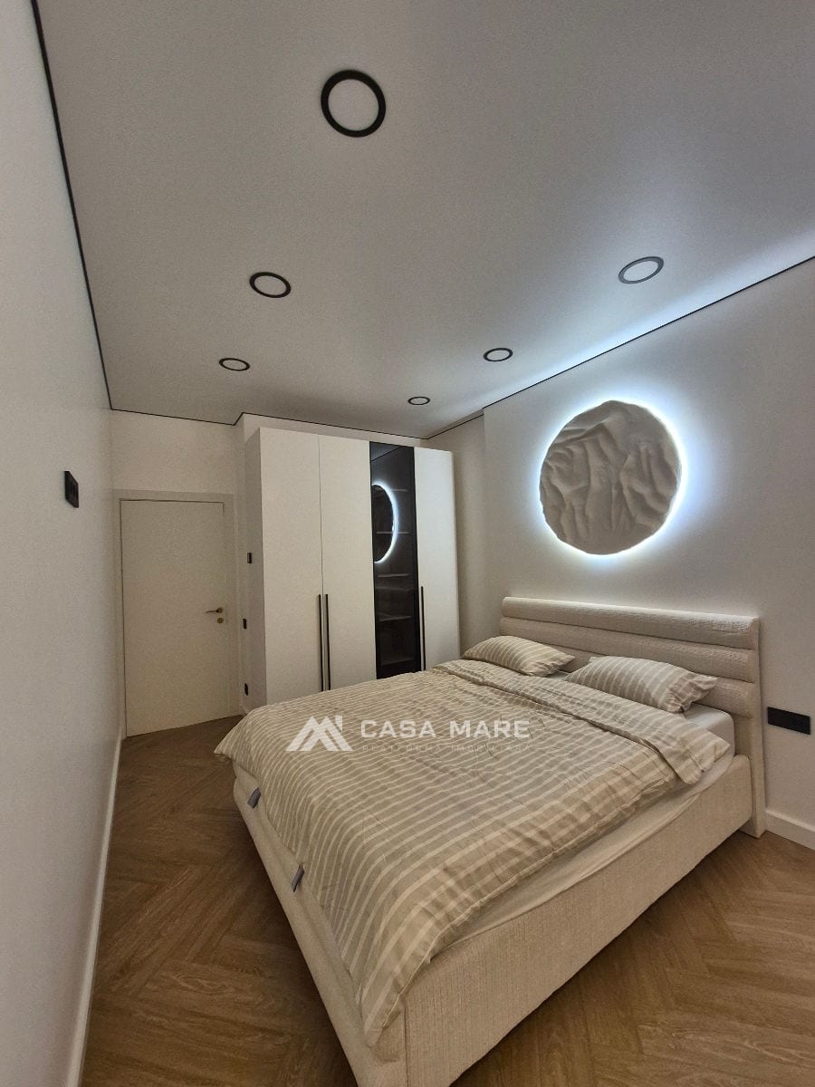 Apartament cu 2 camere, 70 m², Buiucani, Chișinău 2