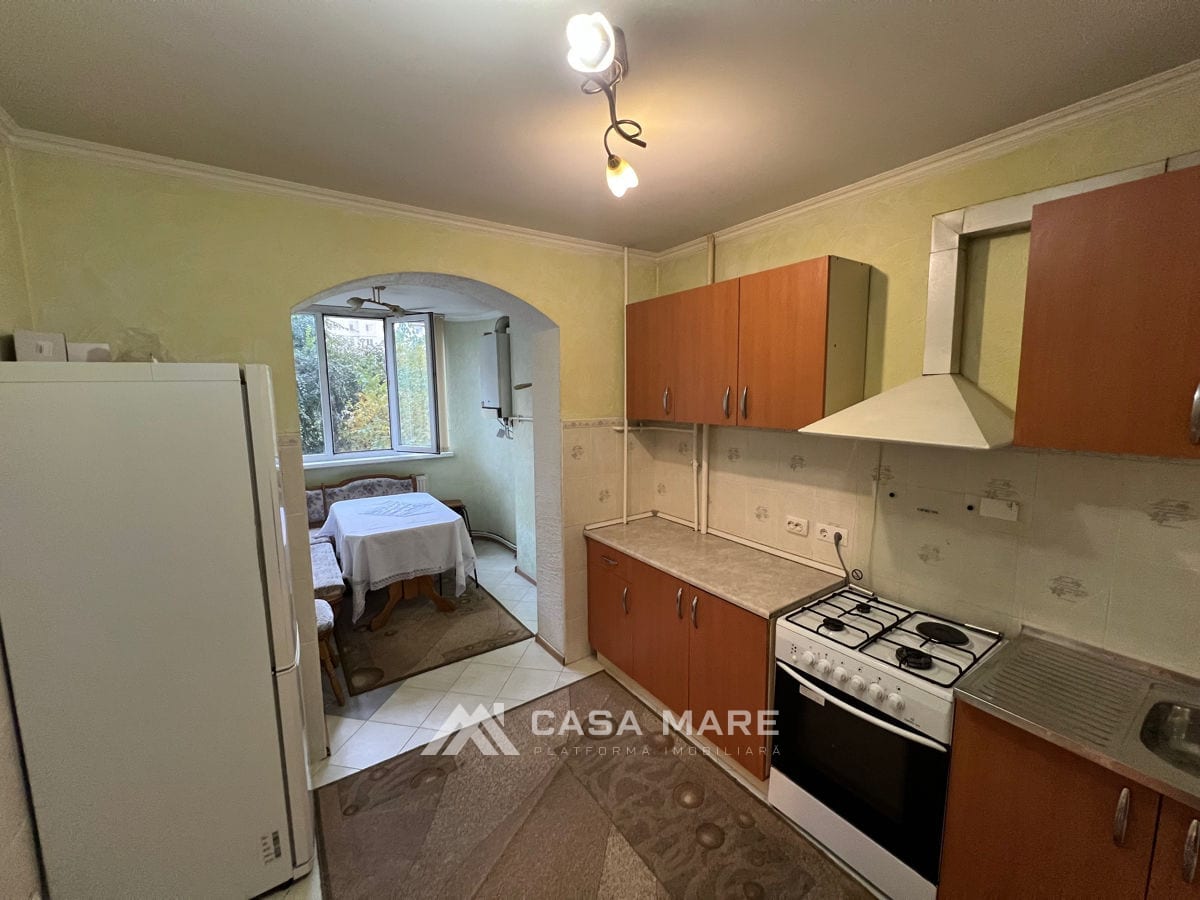 Apartament cu 3 camere, 75 m², Buiucani, Chișinău 2
