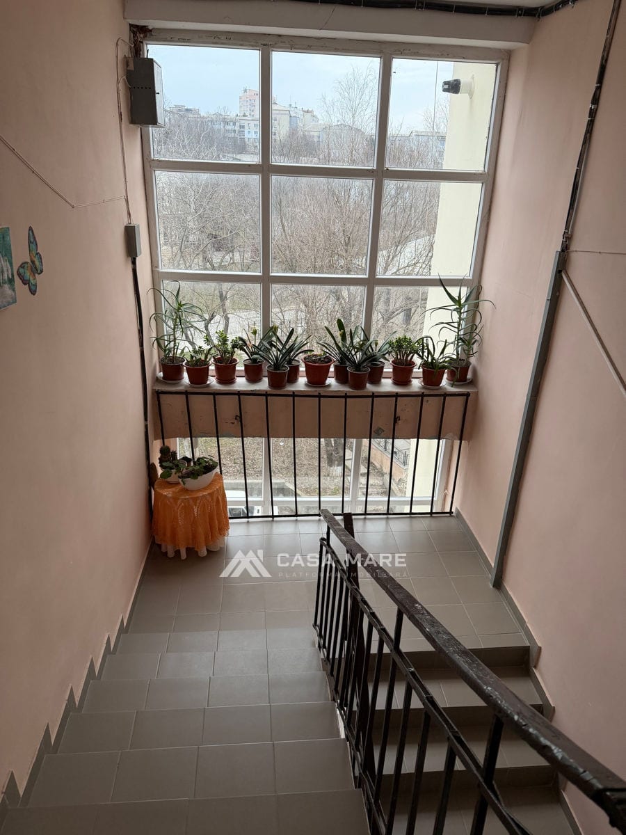 2-комнатная квартира, 60 м², Яловены 12