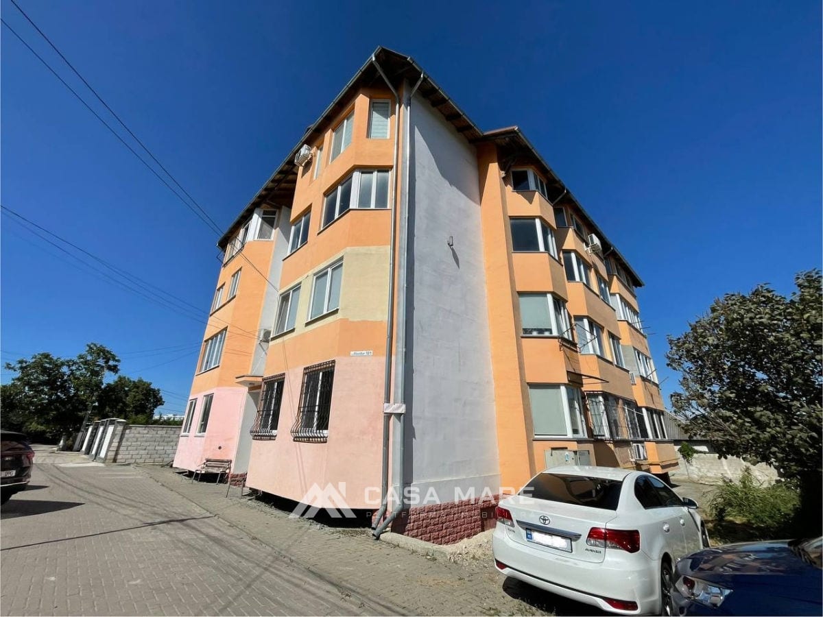 Apartament cu 2 camere, 71 m², Stăuceni 12