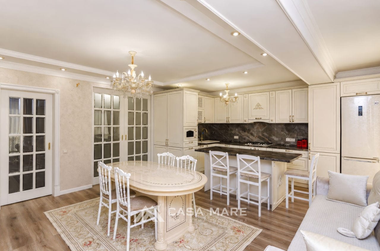 Apartament cu 3 camere, 100 m², Centru, Chișinău 2