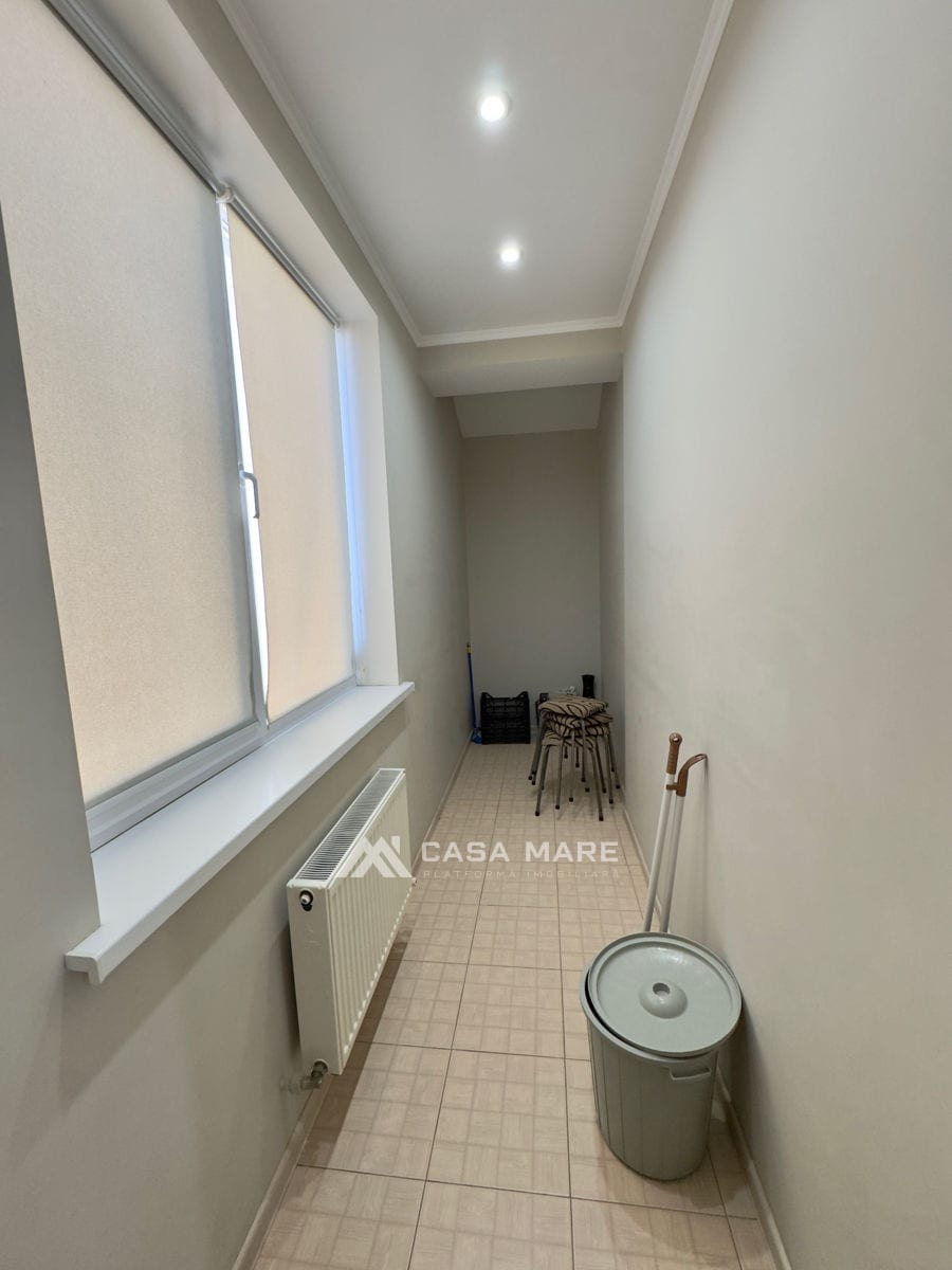 Apartament cu 2 camere, 65 m², Ialoveni 8