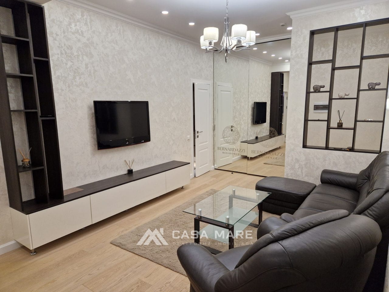 Apartament cu 3 camere, 101 m², Centru, Chișinău 2