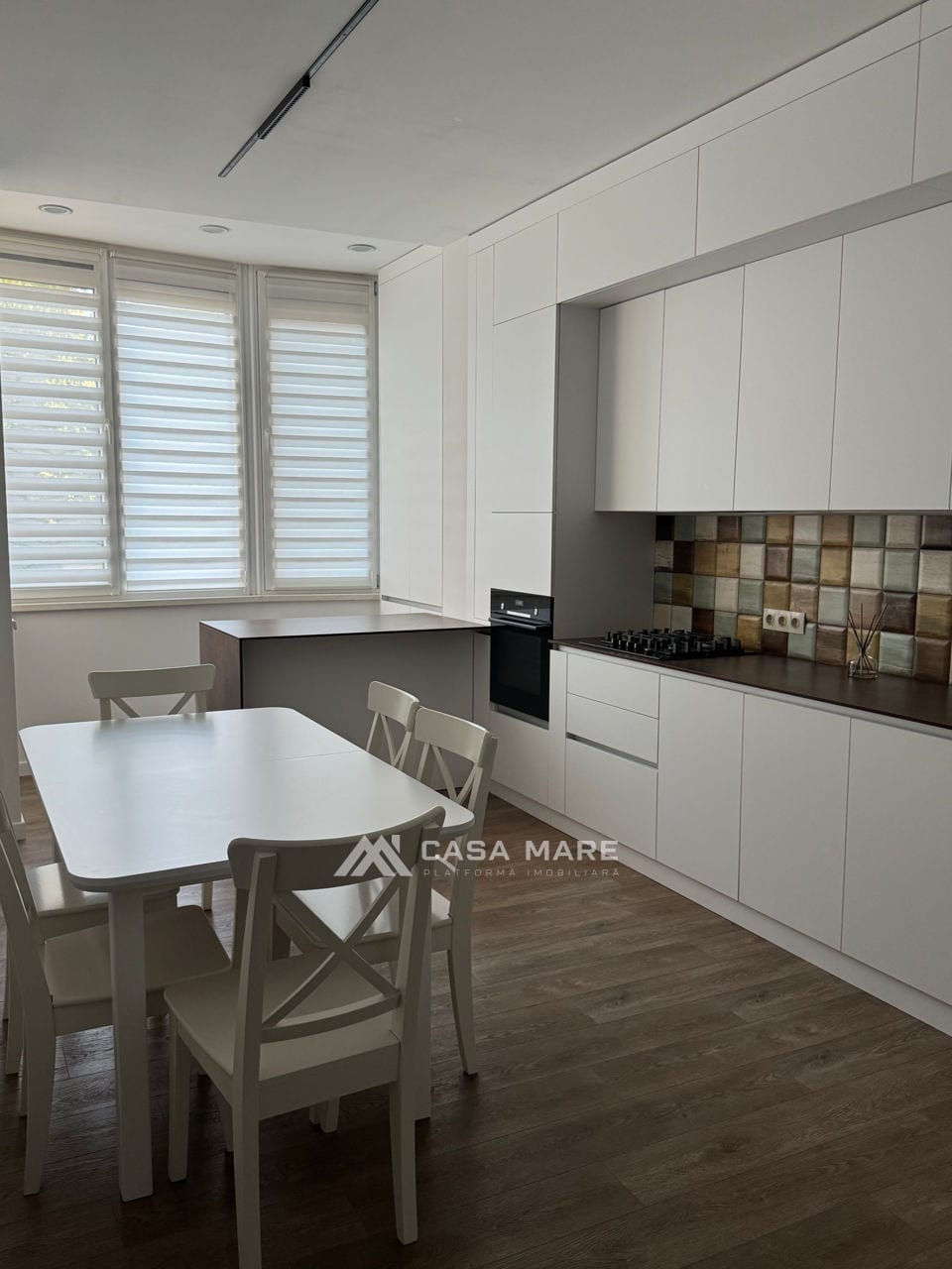 Apartament cu 2 camere, 78 m², Centru, Chișinău 1
