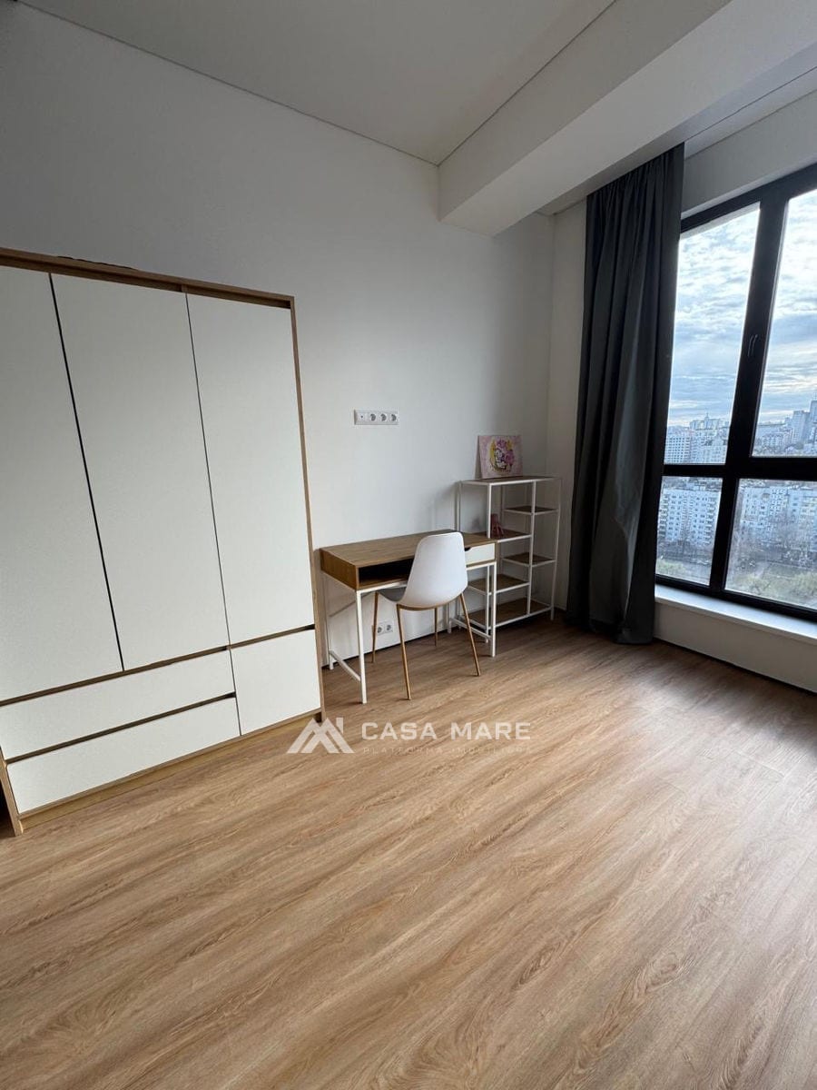 3-комнатная квартира, 83 м², Центр, Кишинёв 5