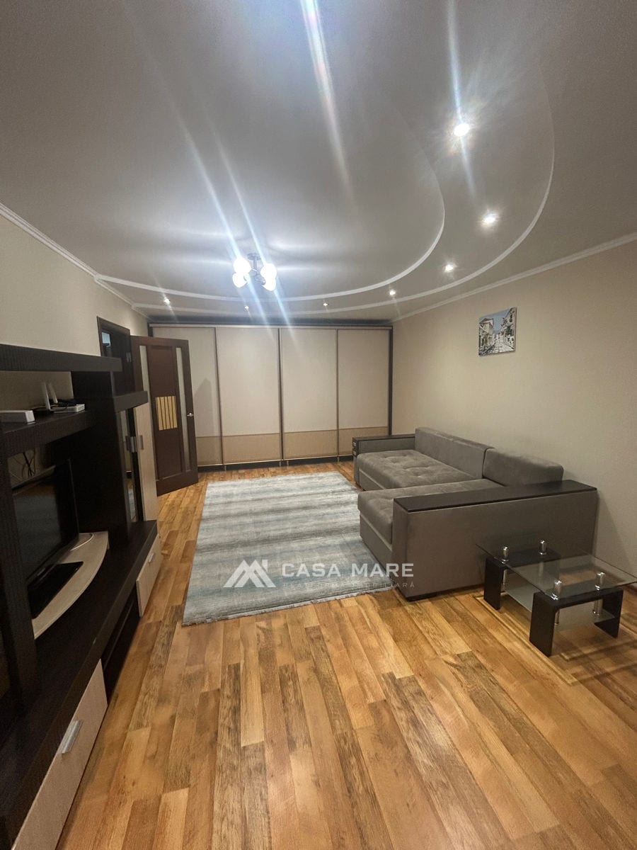 1-комнатная квартира, 50 м², Центр, Кишинёв 2