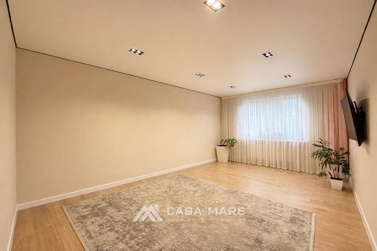 Apartament cu 3 camere, 79 m², 10 cartier, Bălți 2