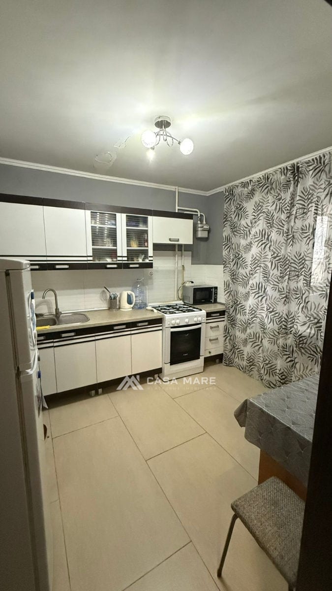 1-комнатная квартира, 43 м², Центр, Кишинёв 4