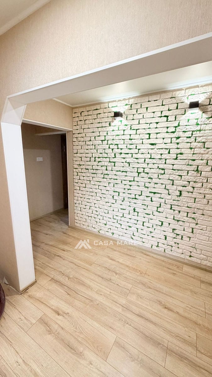 4-комнатная квартира, 97 м², БАМ, Bălți 17