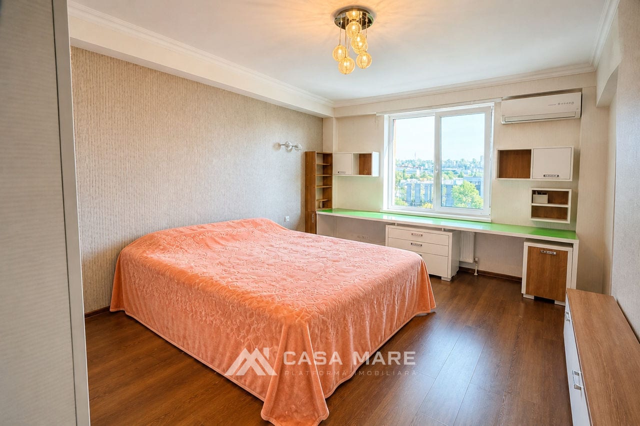 Apartament cu 3 camere, 114 m², Centru, Chișinău 2