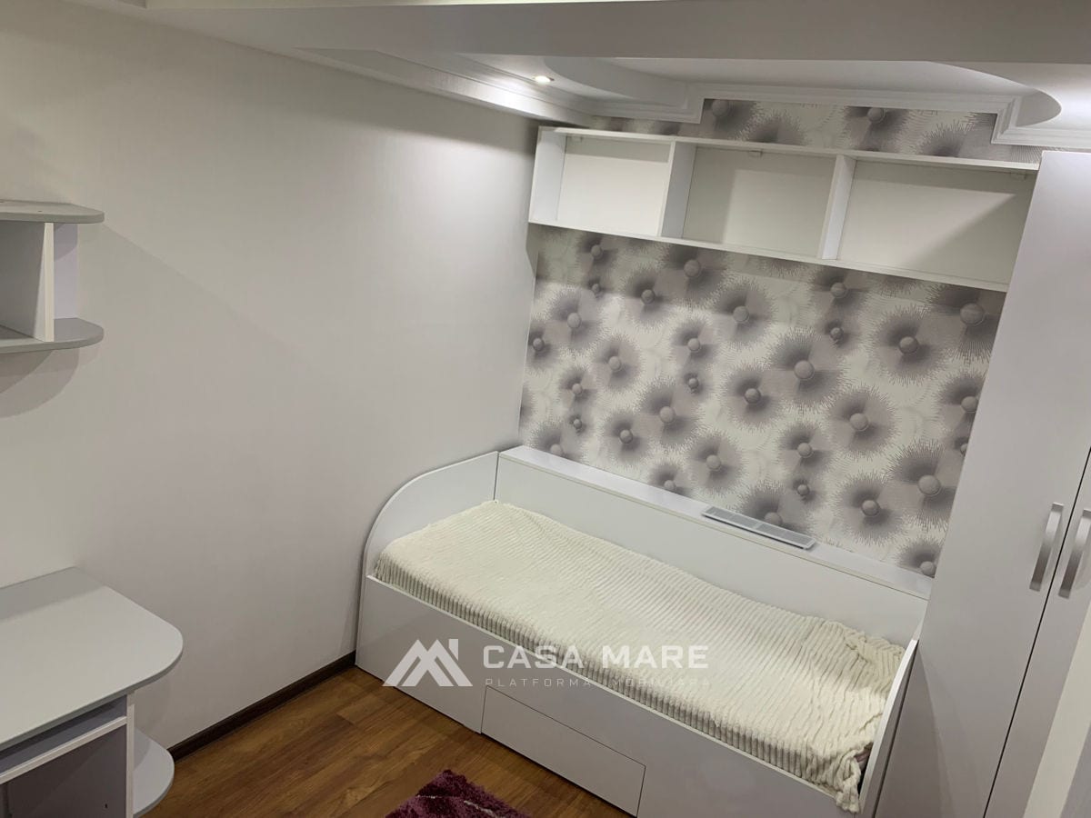 Apartament cu 2 camere, 65 m², Codru 4