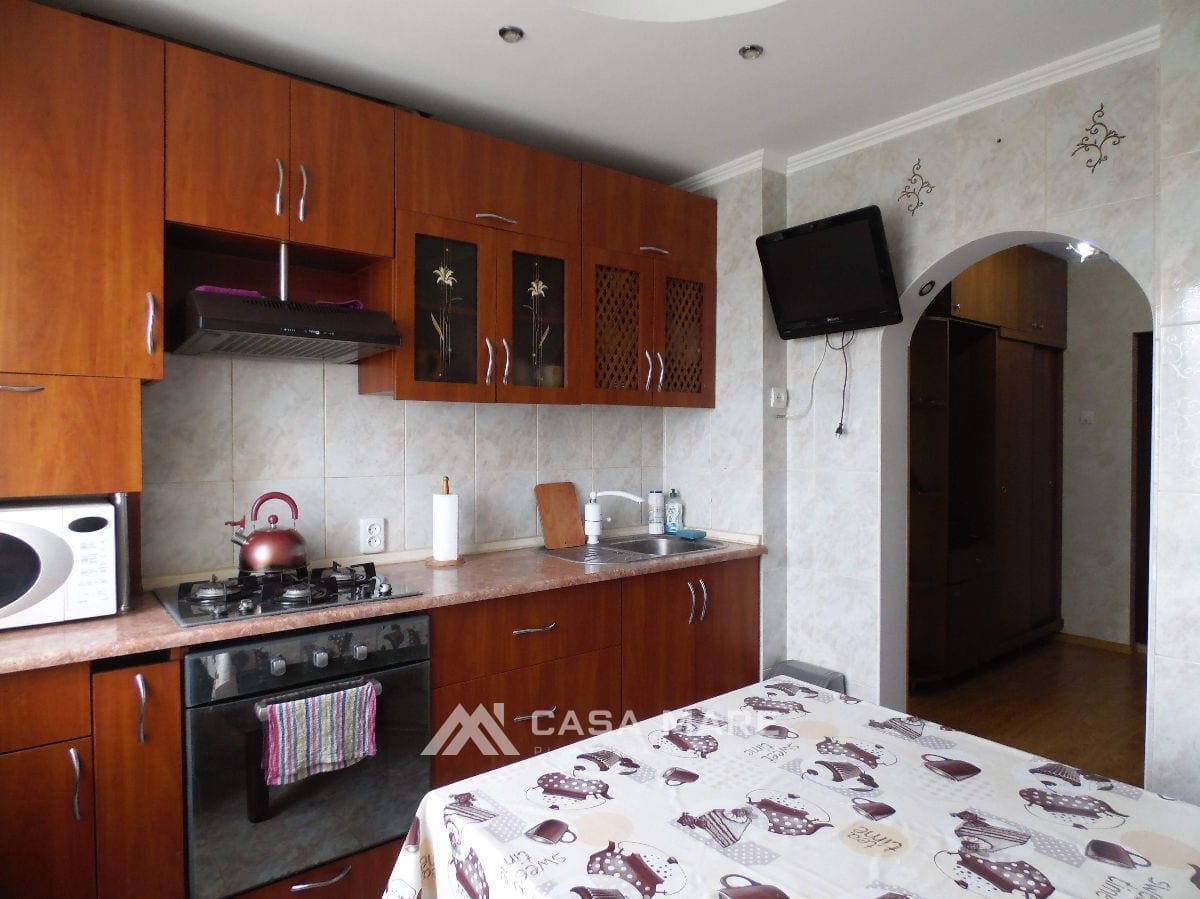 Apartament cu 2 camere, 52 m², Botanica, Chișinău 1