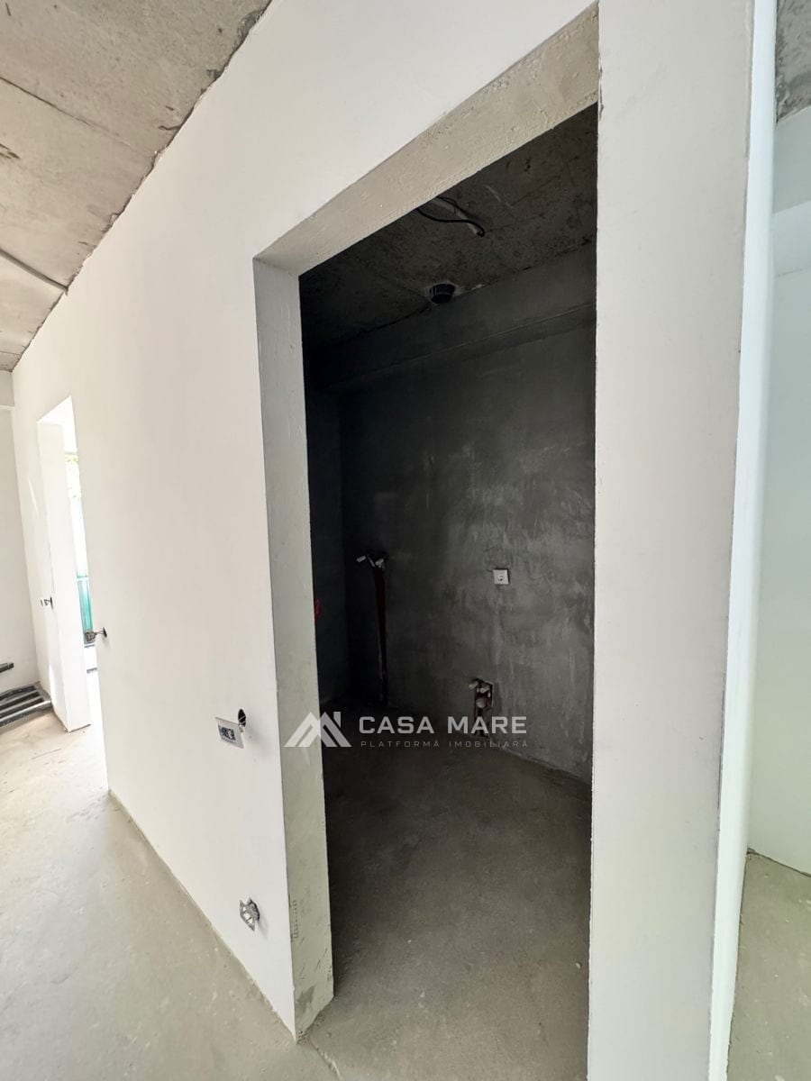 Casă cu 4 camere, 97 m², Durlești 8