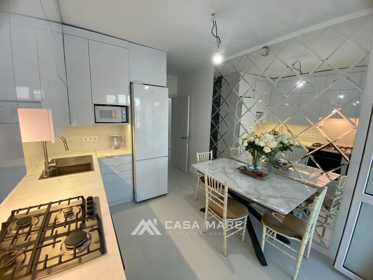 Apartament cu 2 camere, 72 m², Buiucani, Chișinău 2