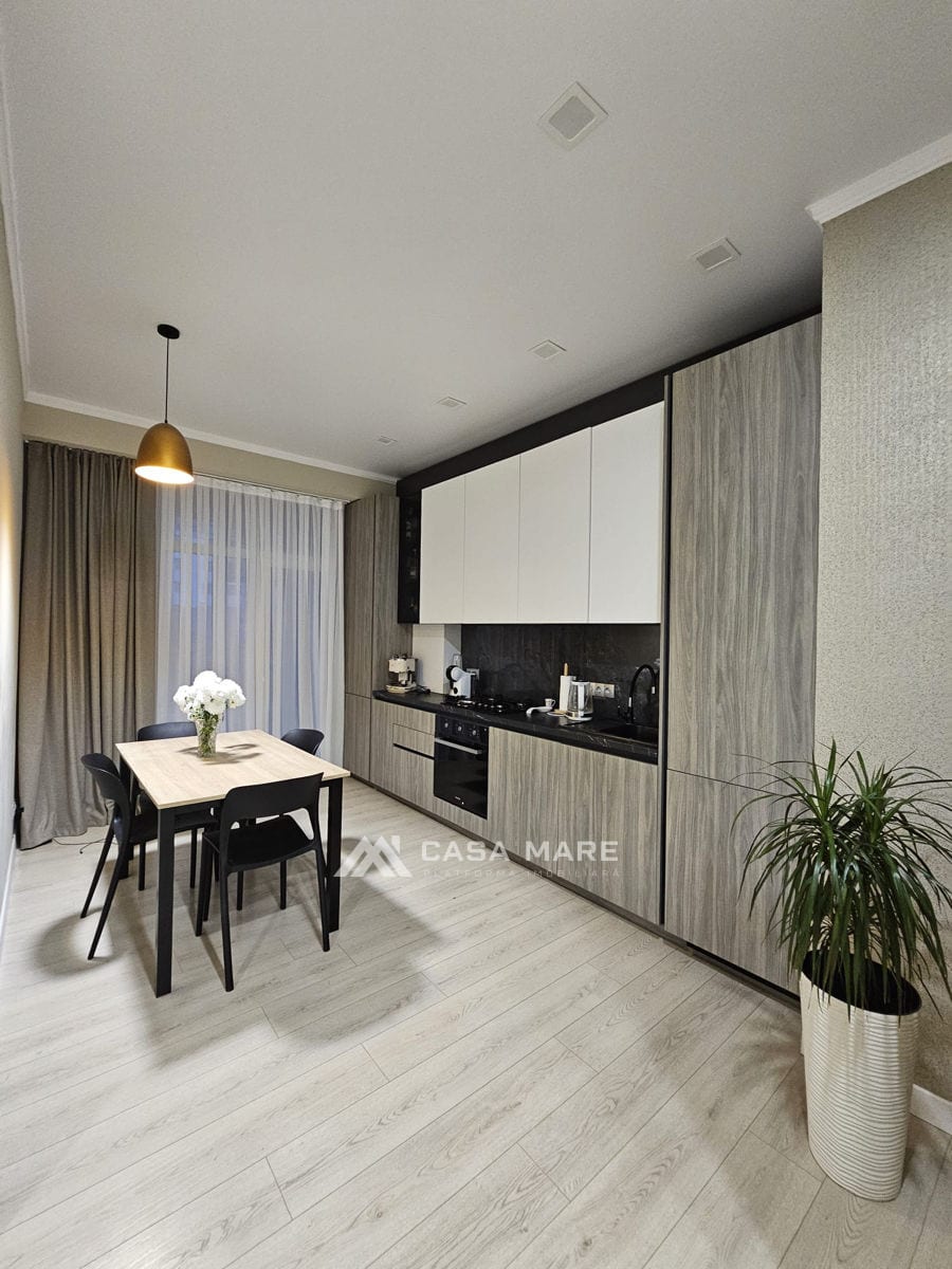 Apartament cu 2 camere, 70 m², Centru, Chișinău 3