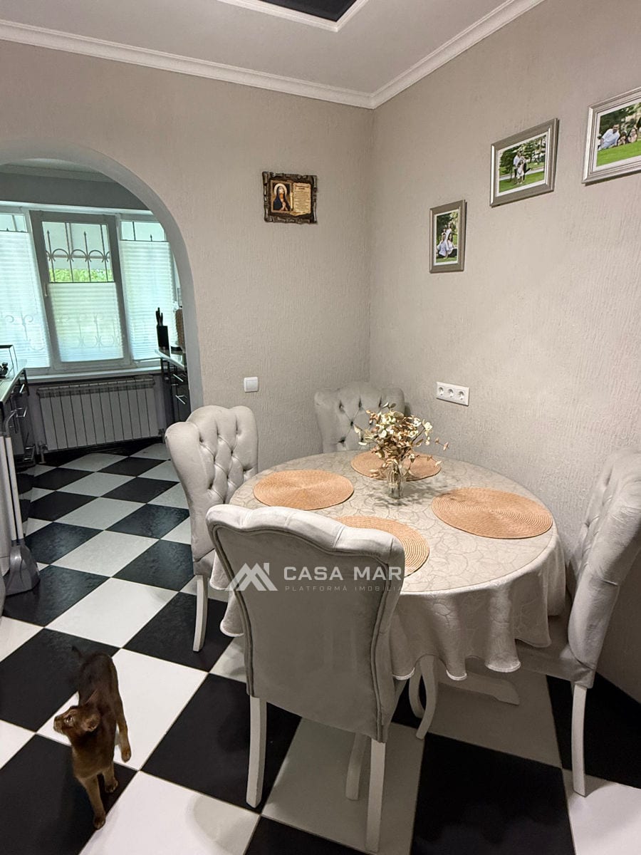 Apartament cu 3 camere, 70 m², Căușeni 5