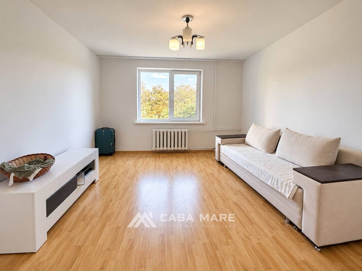 Apartament cu 3 camere, 72 m², Botanica, Chișinău 1