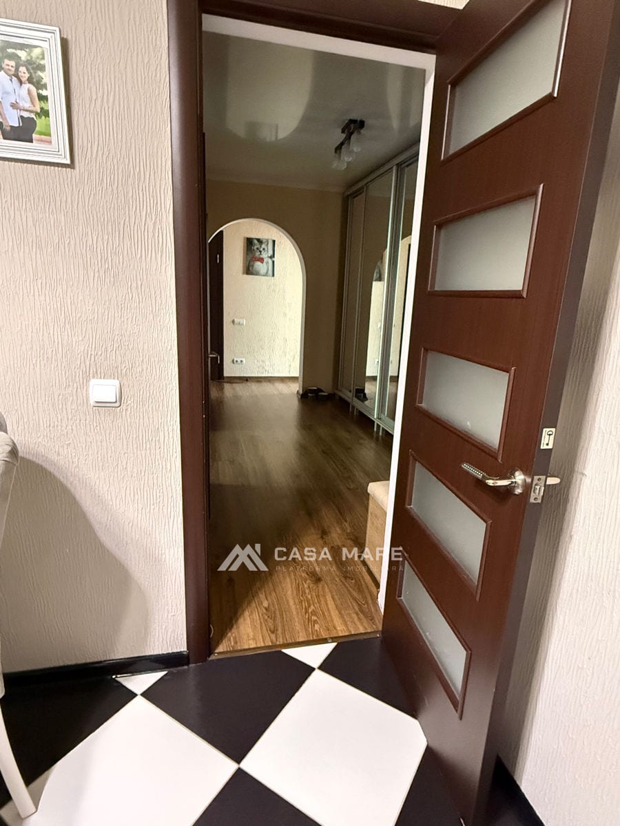 Apartament cu 3 camere, 70 m², Căușeni 6
