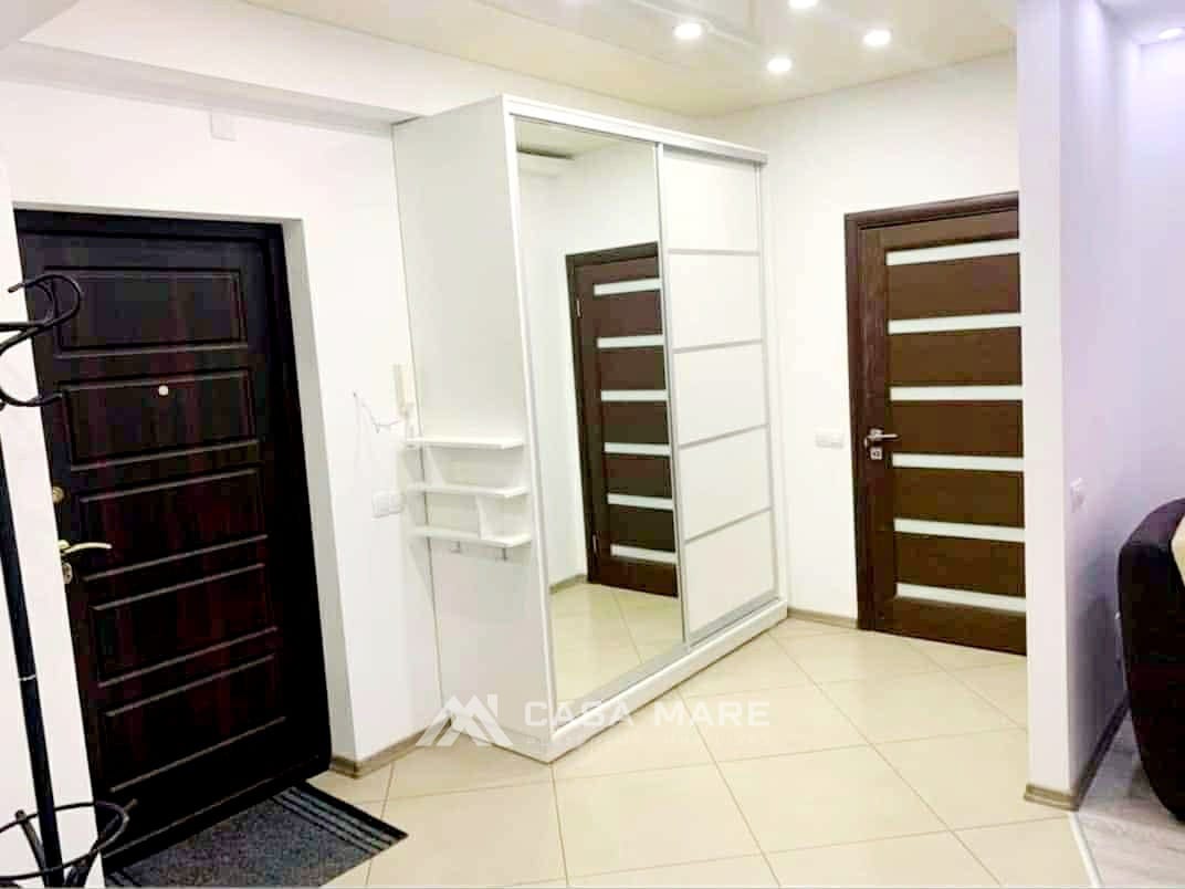 Apartament cu 2 camere, 70 m², Buiucani, Chișinău 9