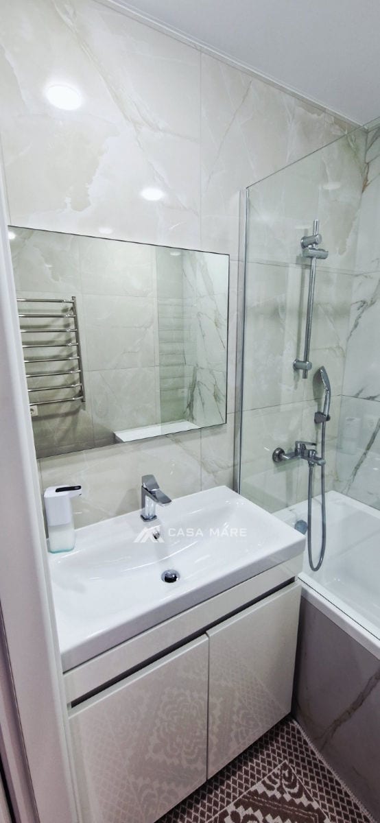 3-комнатная квартира, 70 м², 10 cartier, Bălți 6