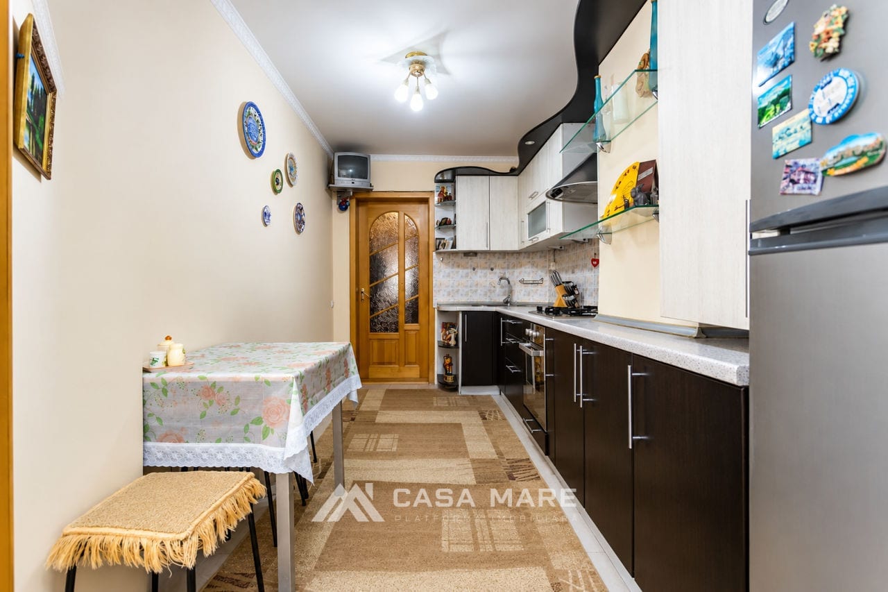 Apartament cu 3 camere, 68 m², Poșta Veche, Chișinău 2