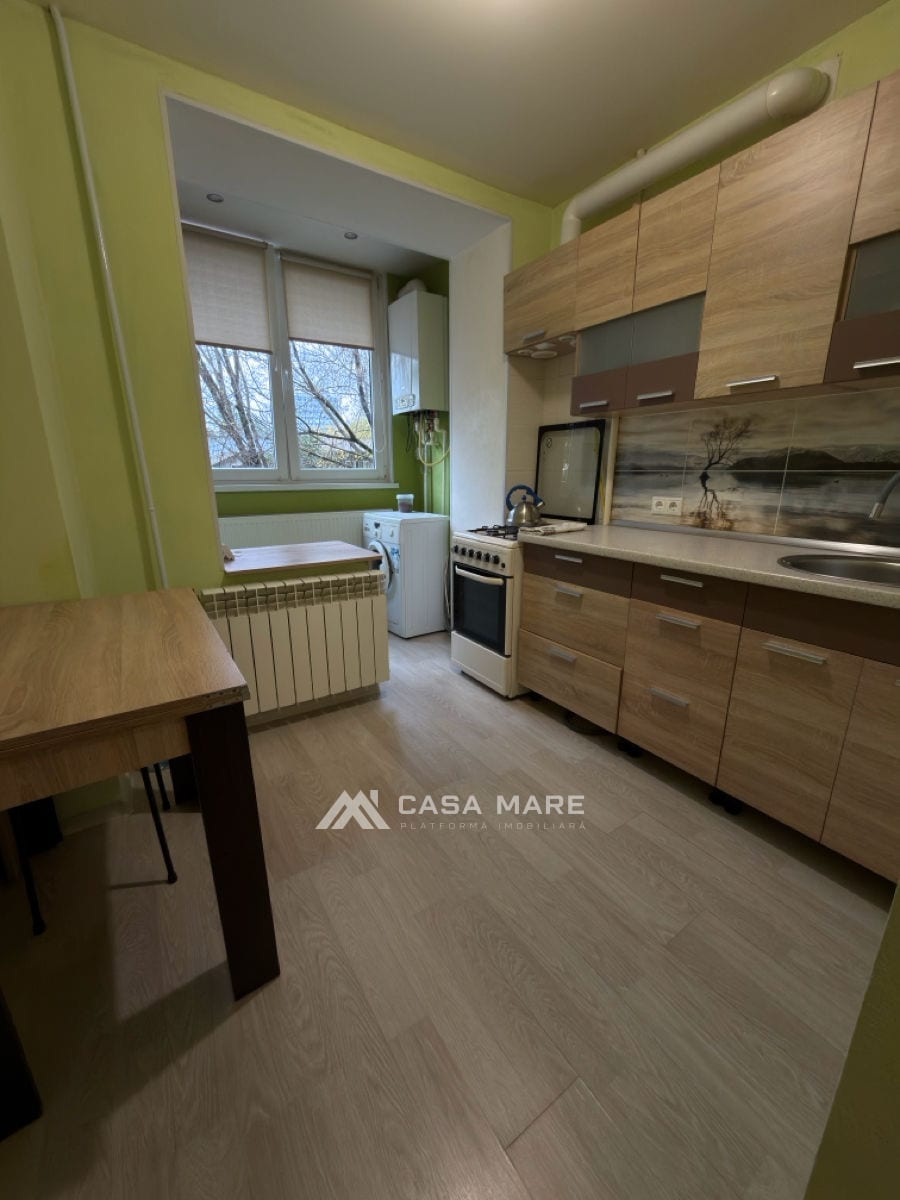 1-комнатная квартира, 35 м², Центр, Bălți 3