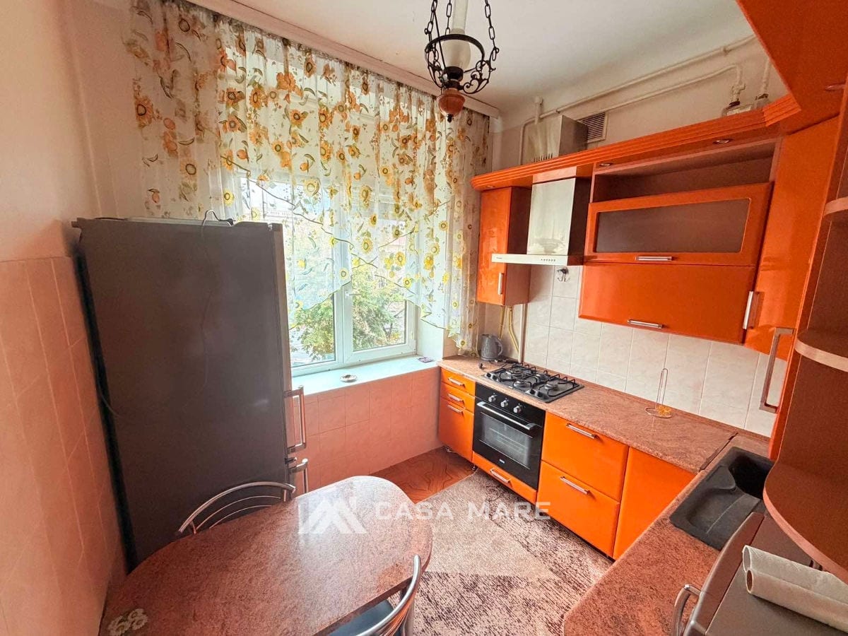 Apartament cu 2 camere, 50 m², Centru, Chișinău 3